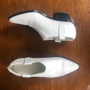 Sigerson Morrison shoe-boot in White leather